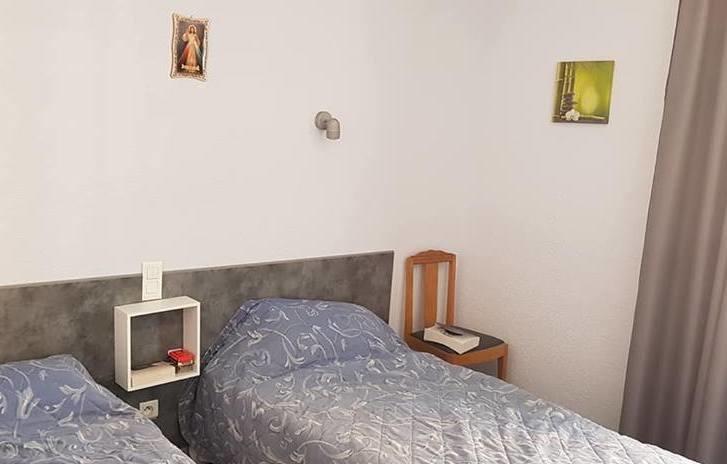 Hotel A La Croix De Malte Lourdes Bagian luar foto